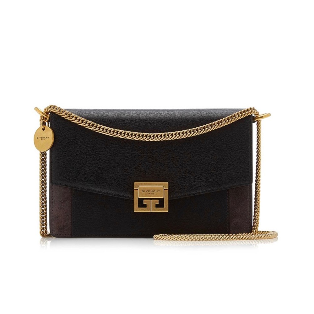 Givenchy
GV3 Chain Wallet 💕
